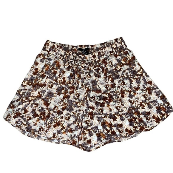 H&M Brown Cream Boho Printed Neutral Dressy Short with Elastic Band Size 8 - Picture 2 of 13
